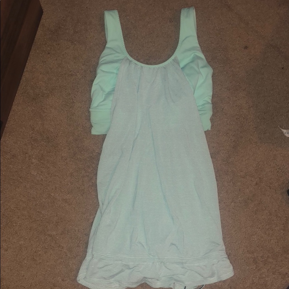 Lululemon athletic tank w/built in sports bra